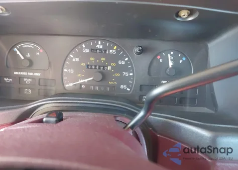 1994 Ford Taurus Gl z USA, uszkodzony, nr VIN 1FALP52U2RG133035